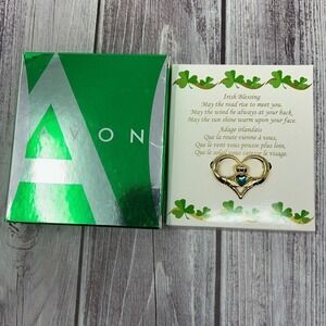 Avon Heart Shamrock Claddagh Brooch‎ Gold Tone Green Stone 2007 Pin